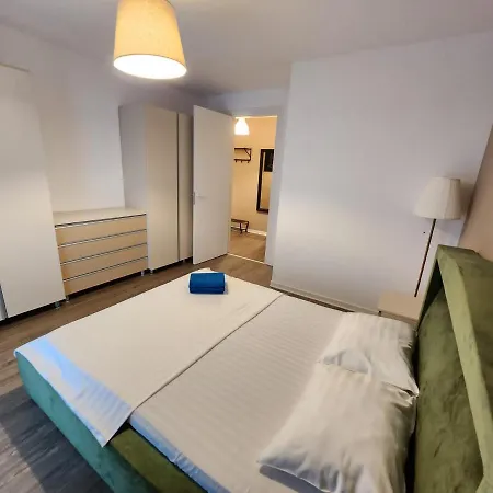 Apartment Promenada Mall Near Exclusive Pipera *