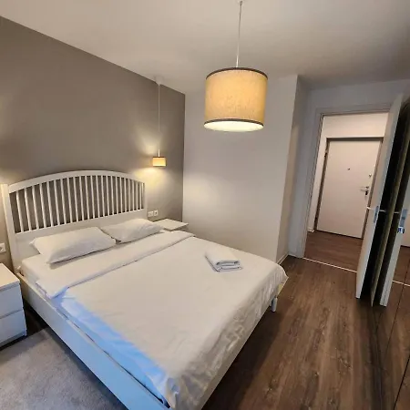 Apartment Promenada Mall Near Exclusive Pipera *