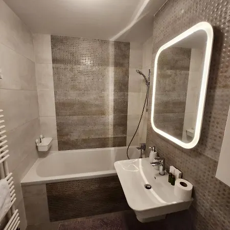 Apartment Promenada Mall Near Exclusive Pipera