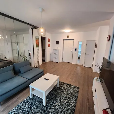 Promenada Mall Near Exclusive Pipera Apartment